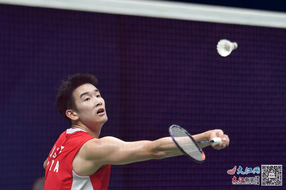 健的界外飞 健的界外飞