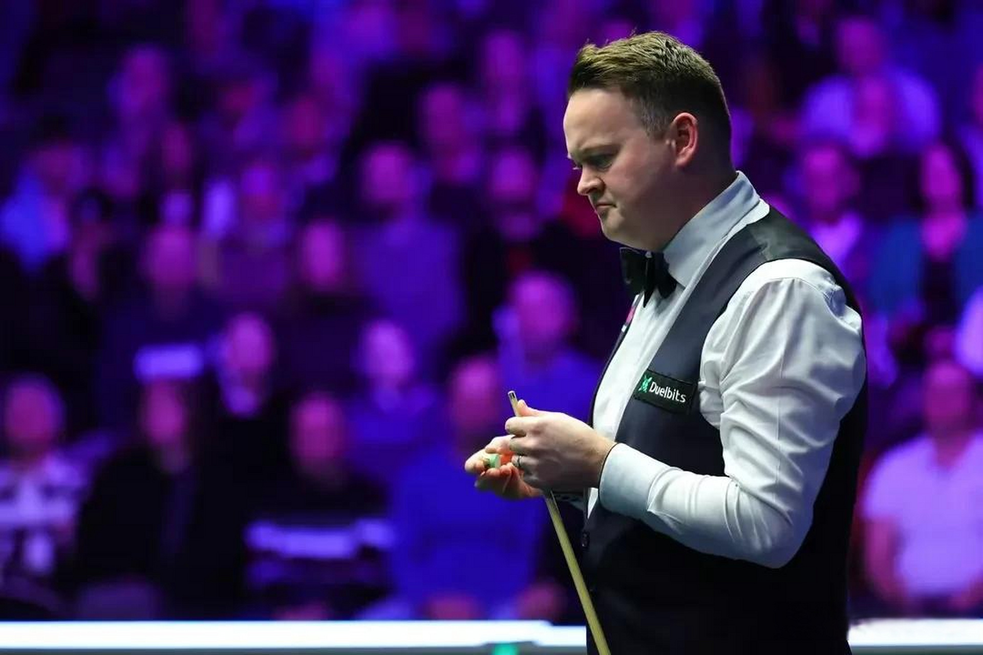 回赛场中央 回赛场中央