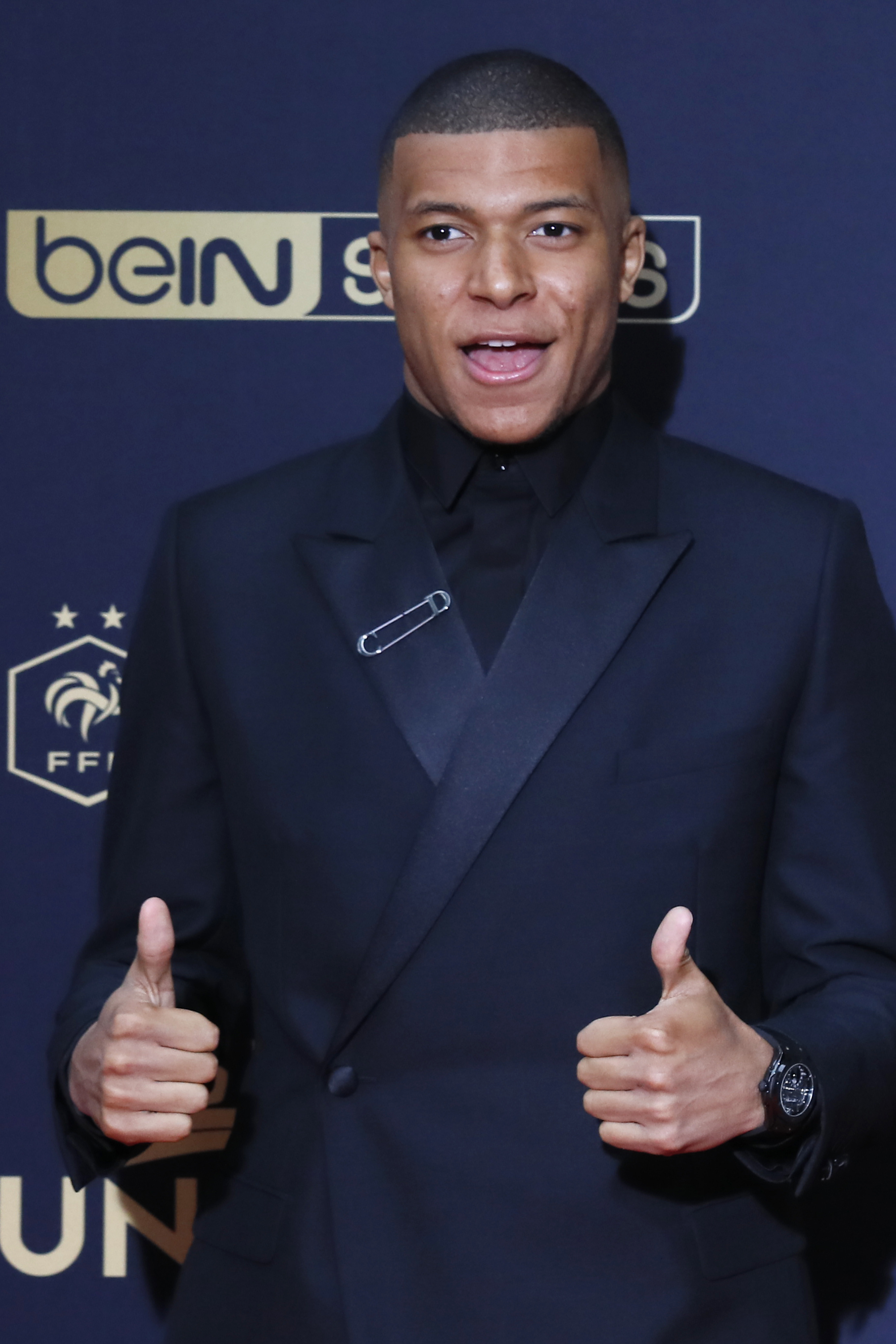 高峰提出的 高峰提出的