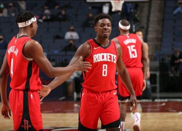 边路与锋线 边路与锋线