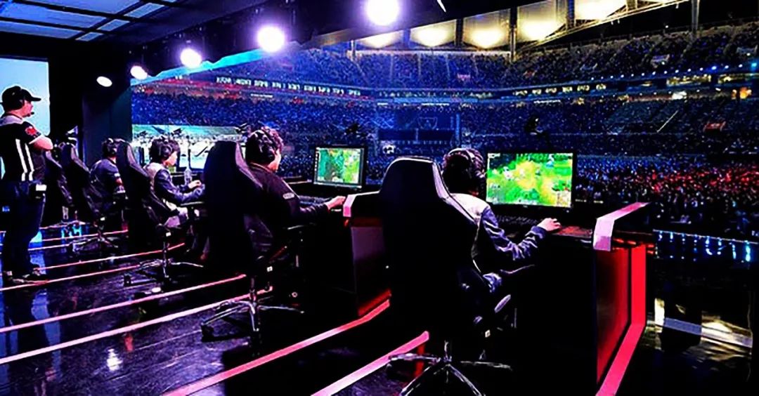 中心爆破 中心爆破